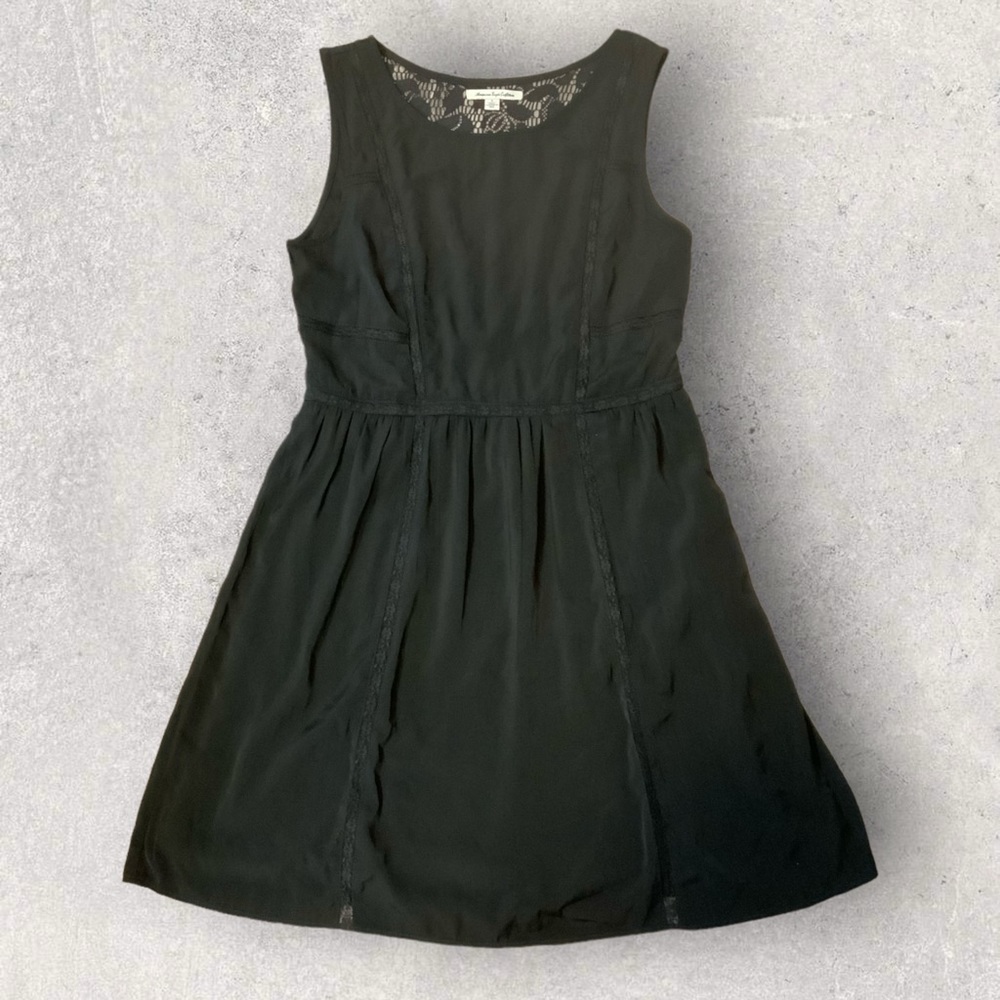 Women’s American Eagle Lace Accented Little Black Dress Size 8 Lace Back